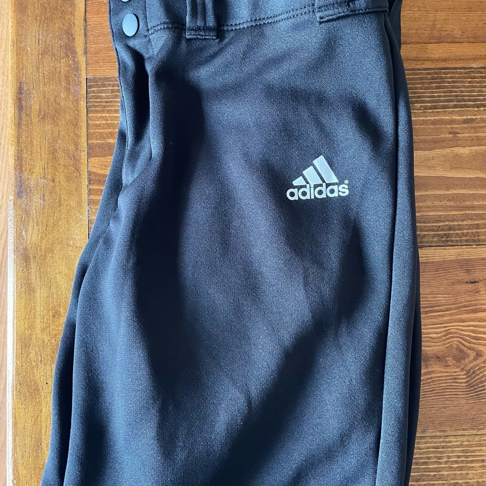 ADIDAS Softball Pants. Womens Medium. Great condition.